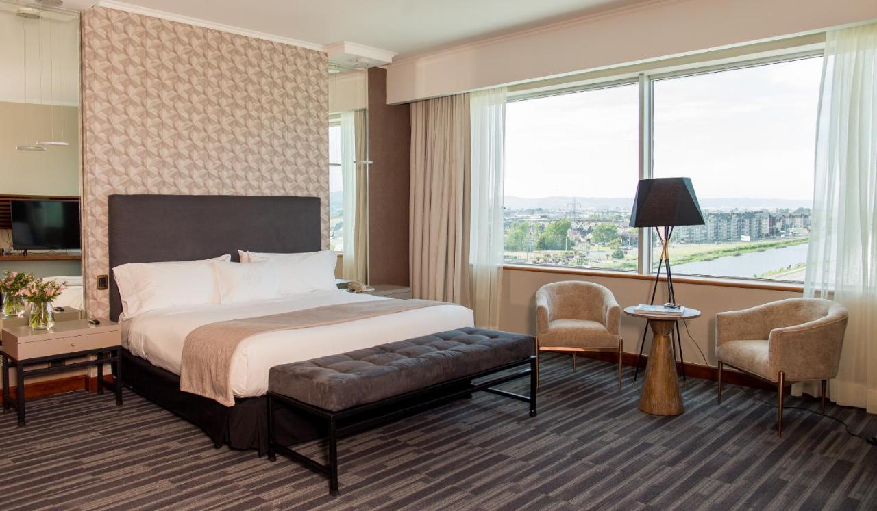 Mds Hotel Concepcion Luaran gambar A bedroom at the InterContinental Santiago